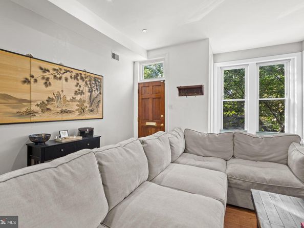 703 13TH Street NE, Washington DC 20002