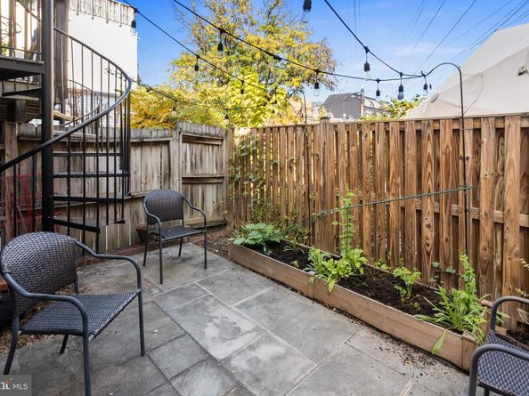 703 13TH Street NE, Washington DC 20002