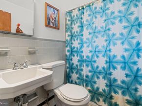 7333 Tabor Avenue, Philadelphia PA 19111