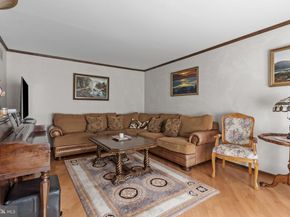 15 Roy Lane, Huntingdon Valley PA 19006