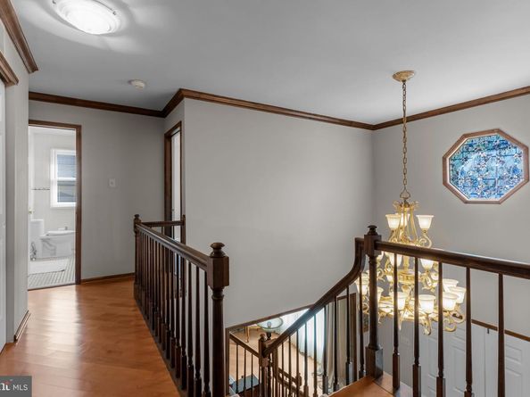 15 Roy Lane, Huntingdon Valley PA 19006