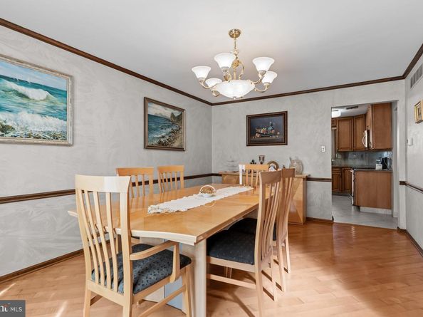 15 Roy Lane, Huntingdon Valley PA 19006