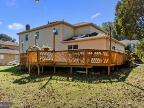 15 Roy Lane, Huntingdon Valley PA 19006