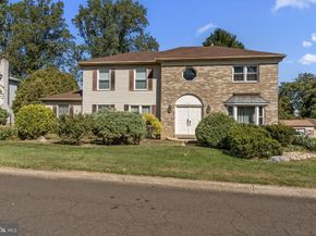 15 Roy Lane, Huntingdon Valley PA 19006