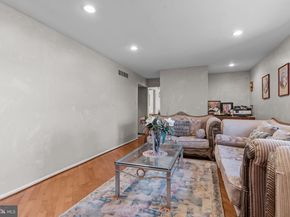 15 Roy Lane, Huntingdon Valley PA 19006