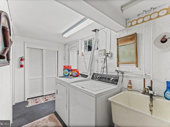 416 Warren Boulevard, Broomall PA 19008