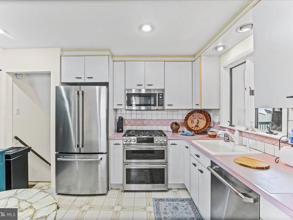 416 Warren Boulevard, Broomall PA 19008