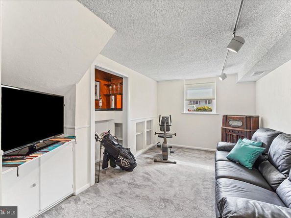 416 Warren Boulevard, Broomall PA 19008