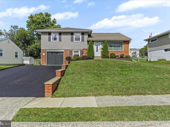 416 Warren Boulevard, Broomall PA 19008
