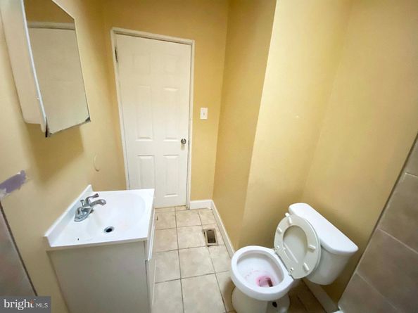 5549 Webster Street, Philadelphia PA 19143