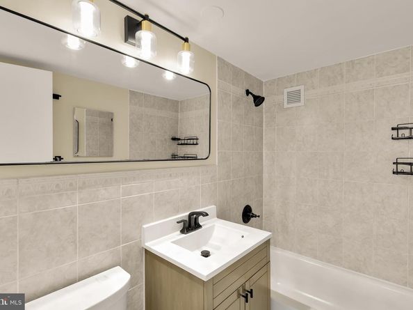 2401 H Street NW 904, Washington DC 20037