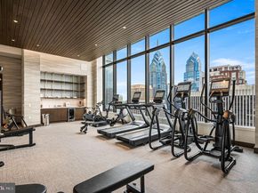 1911 Walnut Street UNIT 2701, Philadelphia PA 19103