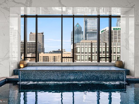 1911 Walnut Street UNIT 2701, Philadelphia PA 19103