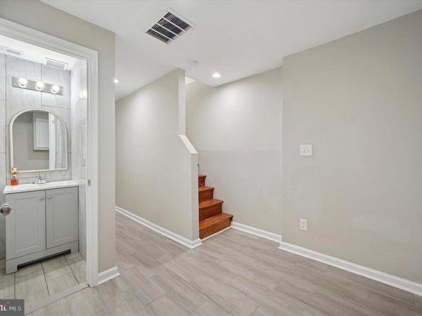 366 E Upsal Street, Philadelphia PA 19119