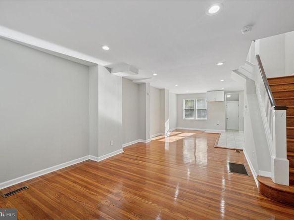 366 E Upsal Street, Philadelphia PA 19119