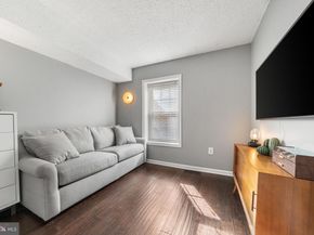 907 S Rolfe Street 1A, Arlington VA 22204