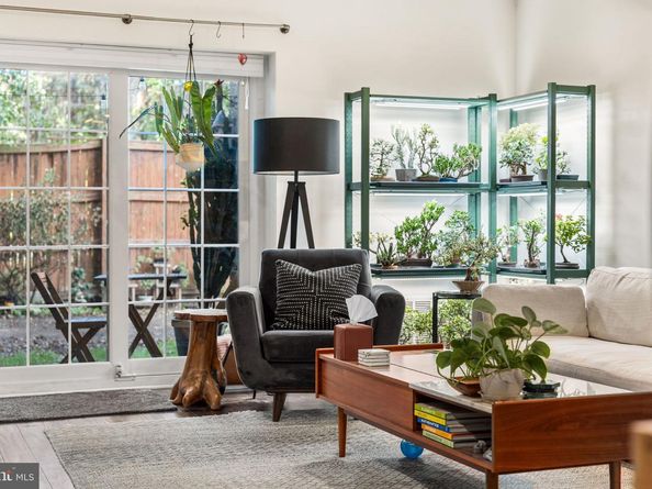 907 S Rolfe Street 1A, Arlington VA 22204