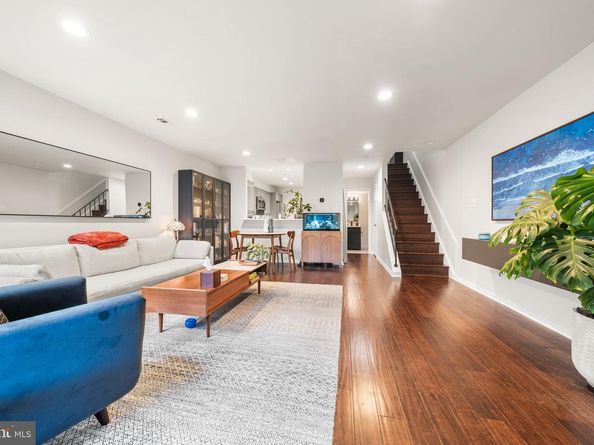 907 S Rolfe Street 1A, Arlington VA 22204