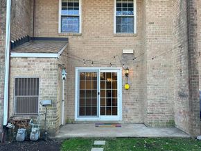 907 S Rolfe Street 1A, Arlington VA 22204