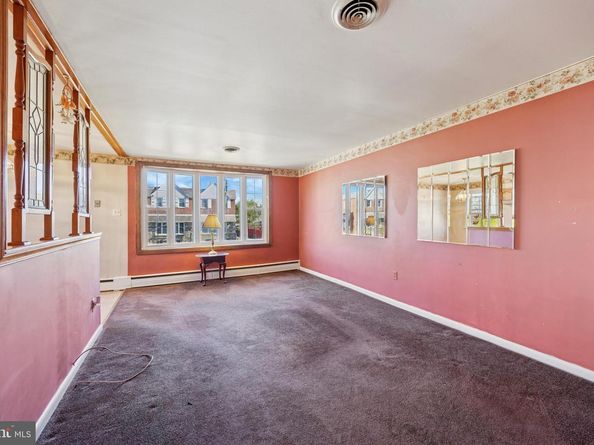 9009 Brous Avenue, Philadelphia PA 19152
