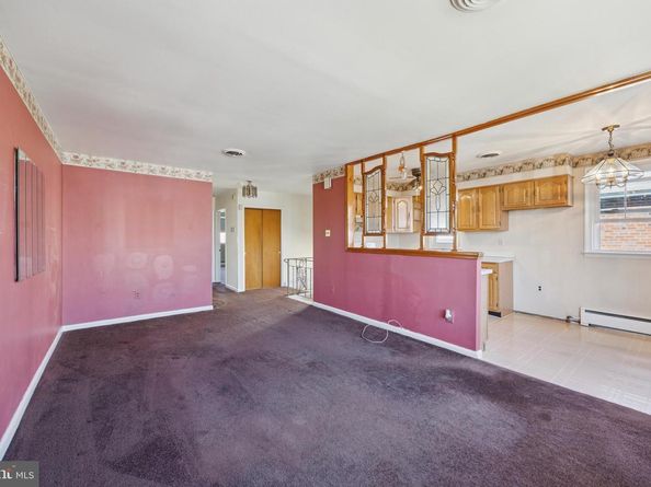 9009 Brous Avenue, Philadelphia PA 19152
