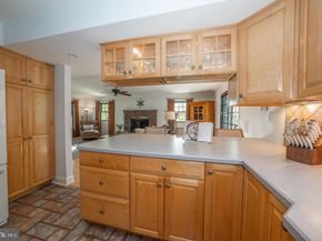 800 Maple Glen Lane, Wayne PA 19087