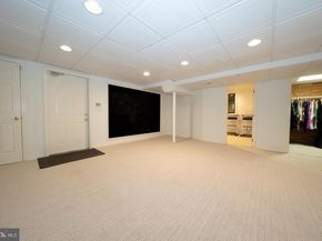 800 Maple Glen Lane, Wayne PA 19087