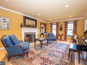 800 Maple Glen Lane, Wayne PA 19087