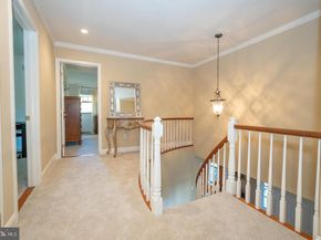 800 Maple Glen Lane, Wayne PA 19087