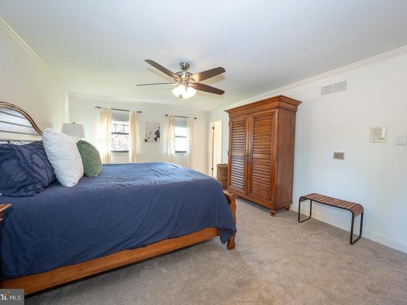 800 Maple Glen Lane, Wayne PA 19087