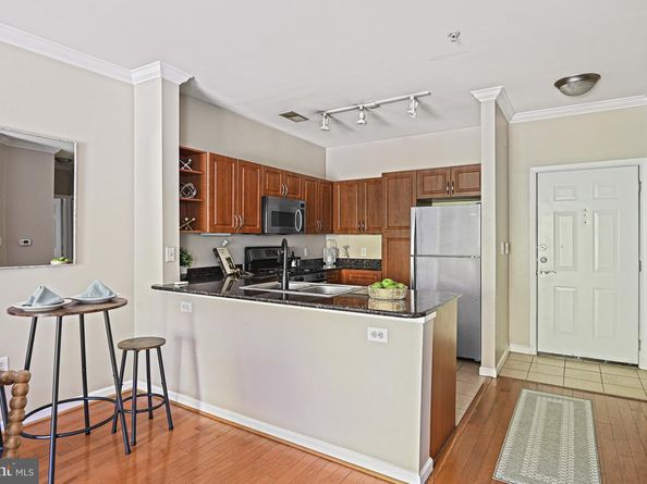 12945 Centre Park Circle 208, Herndon VA 20171