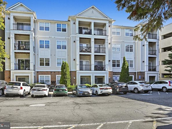 12945 Centre Park Circle 208, Herndon VA 20171