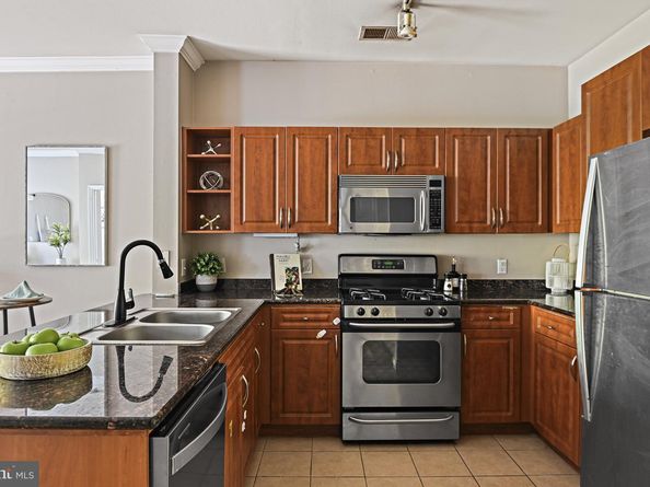 12945 Centre Park Circle 208, Herndon VA 20171