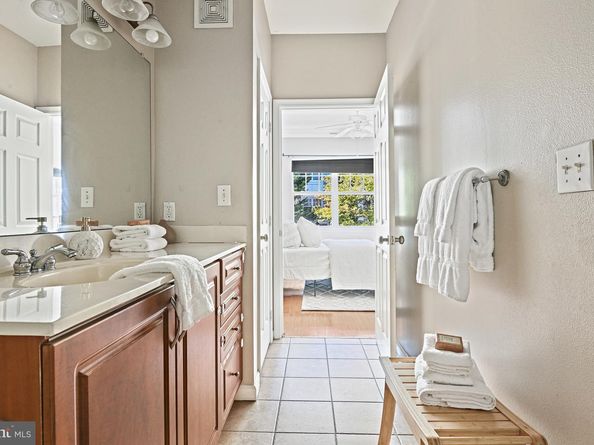 12945 Centre Park Circle 208, Herndon VA 20171