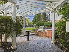 12945 Centre Park Circle 208, Herndon VA 20171