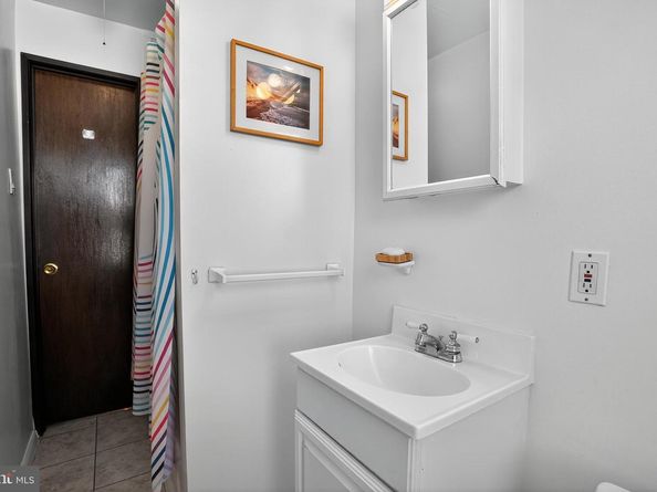 3062 Almond Street, Philadelphia PA 19134