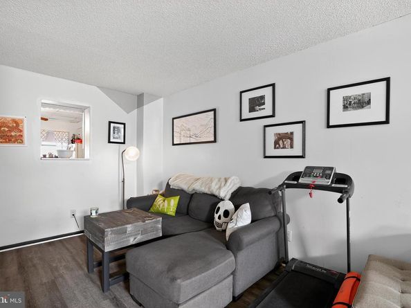 3062 Almond Street, Philadelphia PA 19134