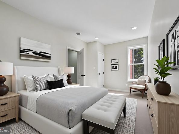 6154 Kingsessing Avenue, Philadelphia PA 19142