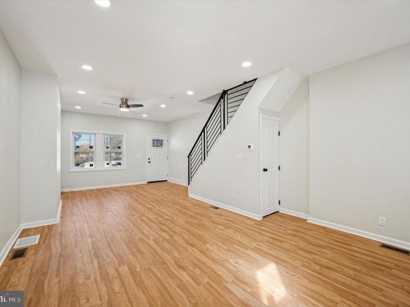 6154 Kingsessing Avenue, Philadelphia PA 19142