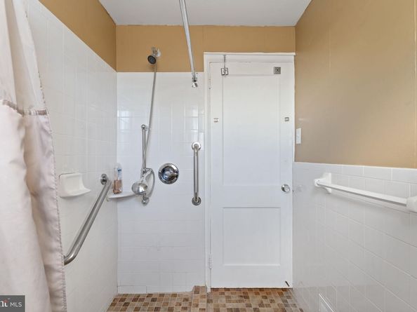 1312 E Sharpnack Street, Philadelphia PA 19150