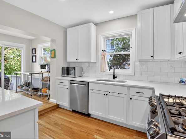 1013 26TH Street S, Arlington VA 22202