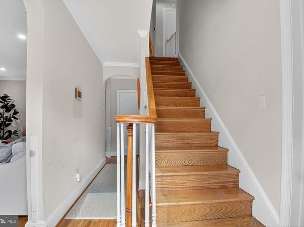 1013 26TH Street S, Arlington VA 22202
