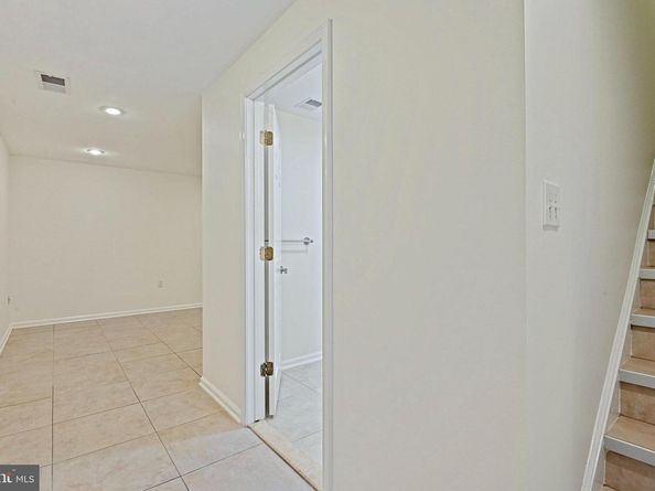 12520 Ridgegate Drive, Herndon VA 20170