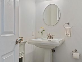 12520 Ridgegate Drive, Herndon VA 20170