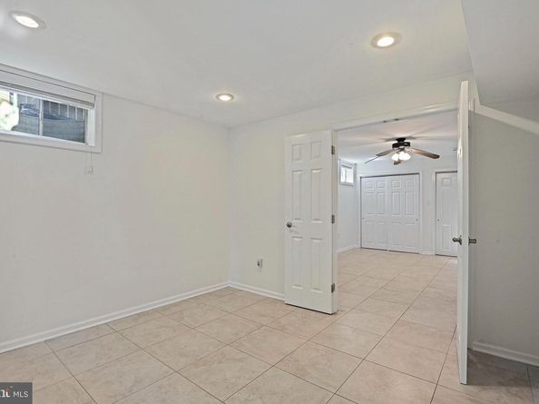 12520 Ridgegate Drive, Herndon VA 20170