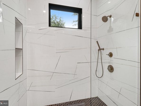 7816 Georgetown Pike, Mclean VA 22102