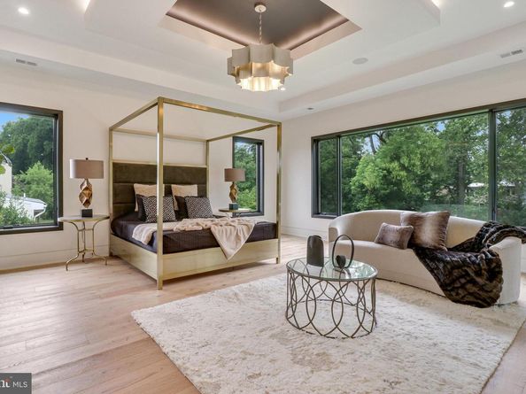 7816 Georgetown Pike, Mclean VA 22102