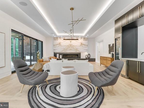 7816 Georgetown Pike, Mclean VA 22102