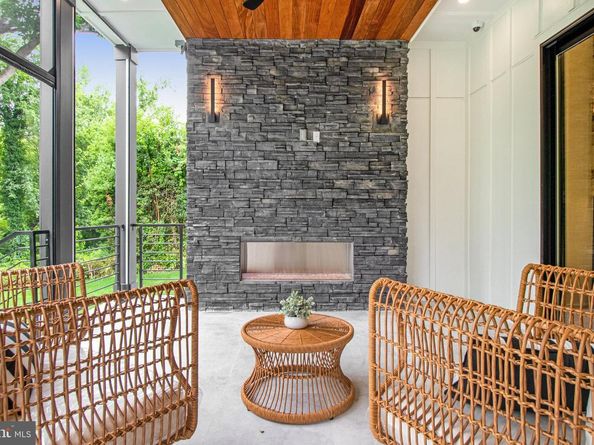 7816 Georgetown Pike, Mclean VA 22102