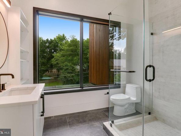 7816 Georgetown Pike, Mclean VA 22102